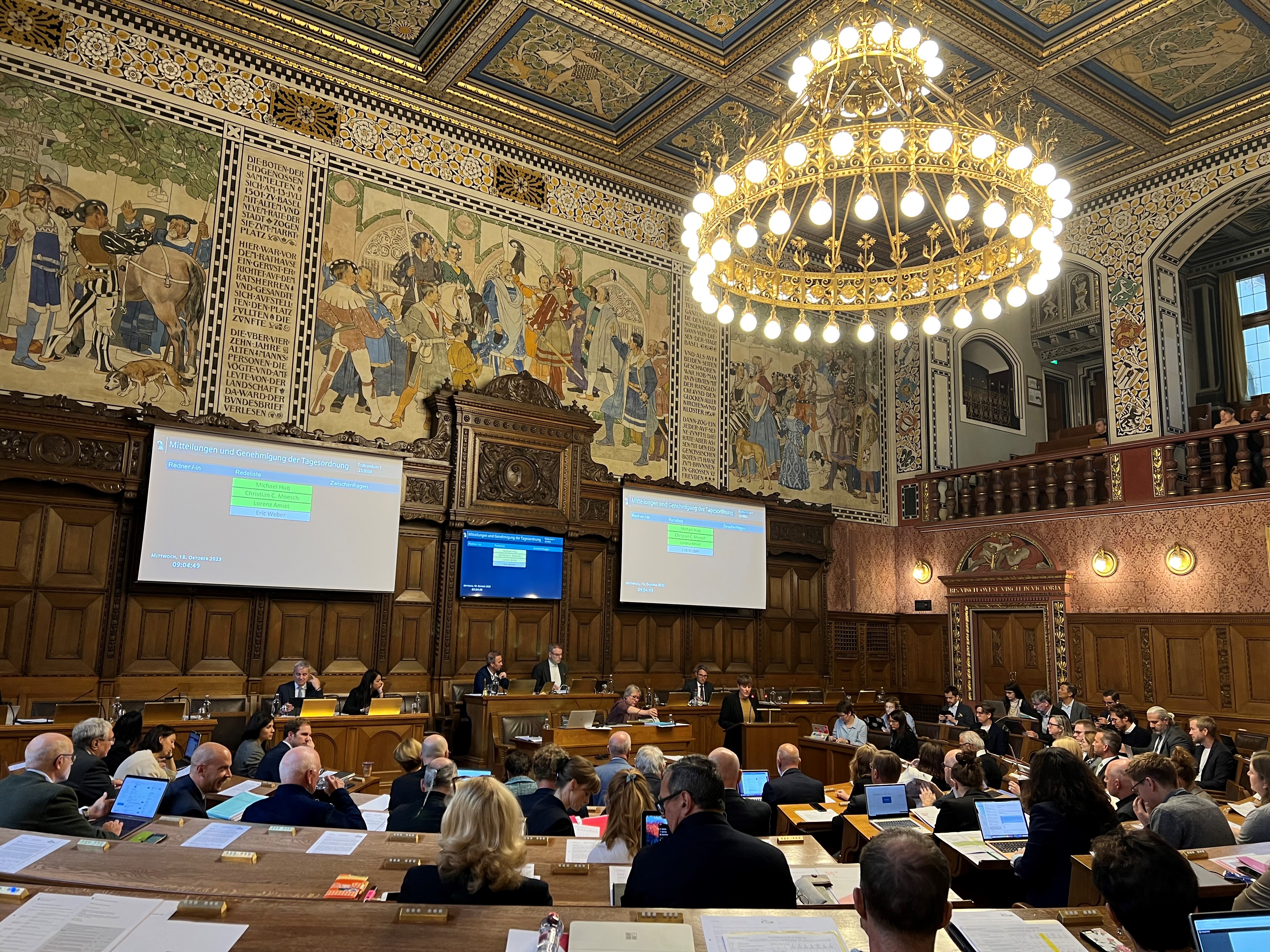 Grossratssaal mit Abstimmungsanlage